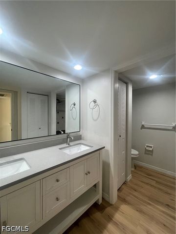 5218 Cedarbend DR 4, Fort Myers, FL 33919