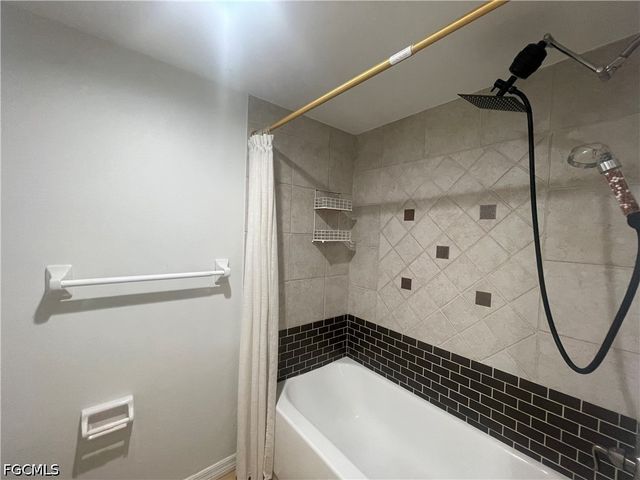 5218 Cedarbend DR 4, Fort Myers, FL 33919