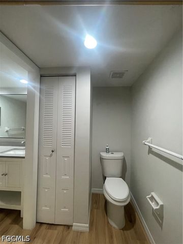 5218 Cedarbend DR 4, Fort Myers, FL 33919