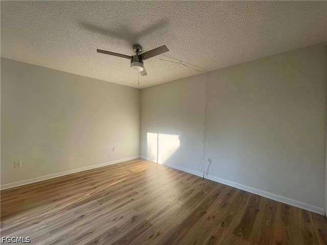 5218 Cedarbend DR 4, Fort Myers, FL 33919