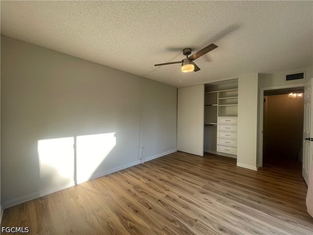 5218 Cedarbend DR 4, Fort Myers, FL 33919