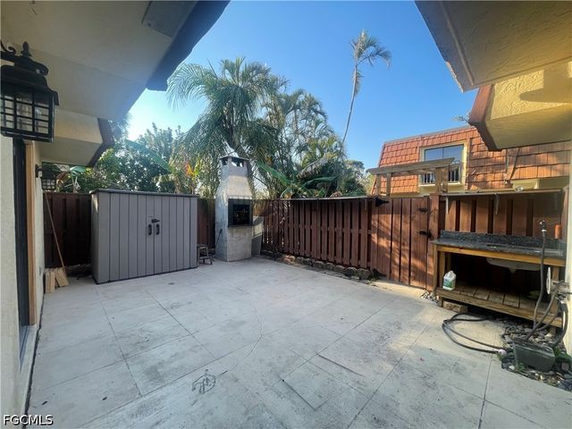 5218 Cedarbend DR 4, Fort Myers, FL 33919