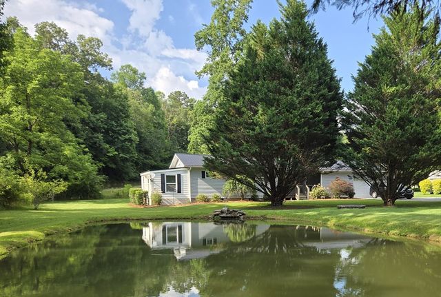 6487 Crooked Creek Road, Young Harris, GA 30582