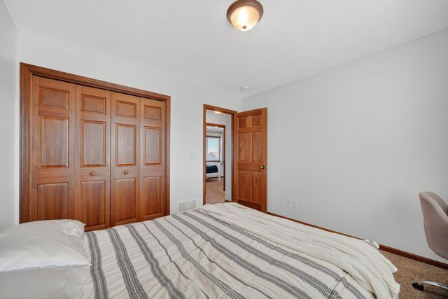 5012 NW 4th Street, Ankeny, IA 50023