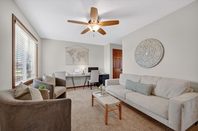 5012 NW 4th Street, Ankeny, IA 50023