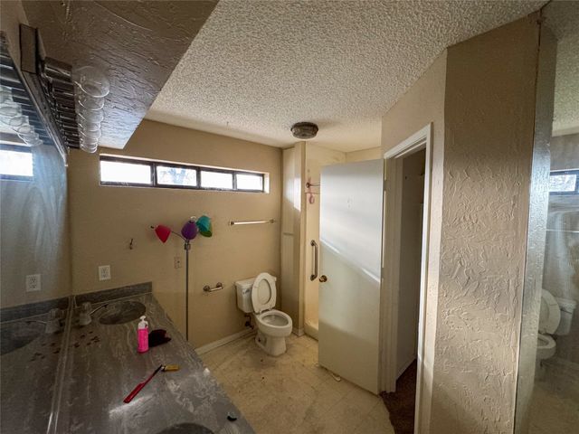 1822 Glenway Drive, Sherman, TX 75092