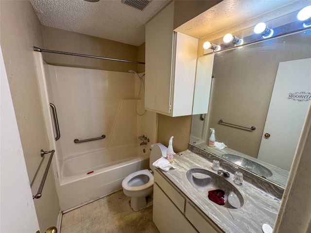 1822 Glenway Drive, Sherman, TX 75092