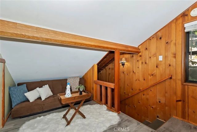 1069 Nesthorn Drive, Crestline, CA 92325