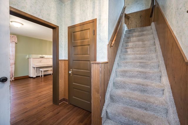 616 Range Street, North Mankato, MN 56003