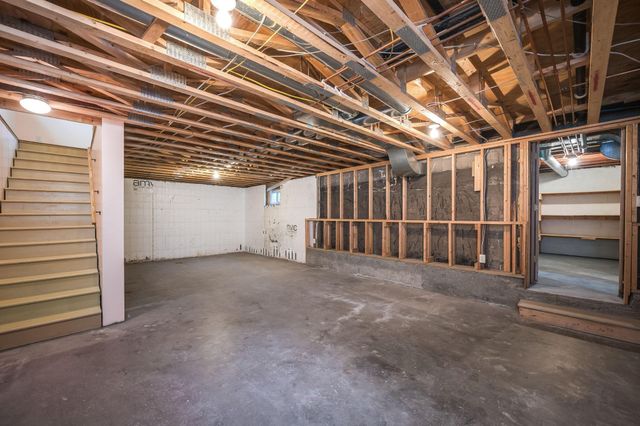 616 Range Street, North Mankato, MN 56003