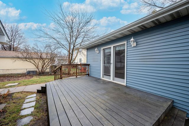 616 Range Street, North Mankato, MN 56003