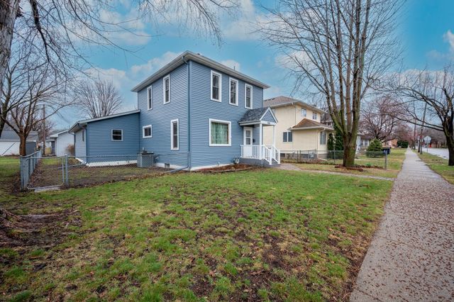 616 Range Street, North Mankato, MN 56003