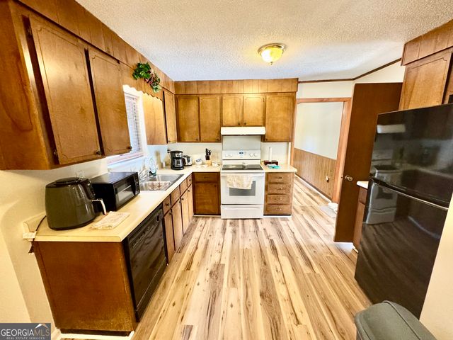 112 Haag Drive, Warner Robins, GA 31093