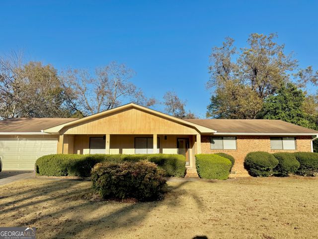 112 Haag Drive, Warner Robins, GA 31093