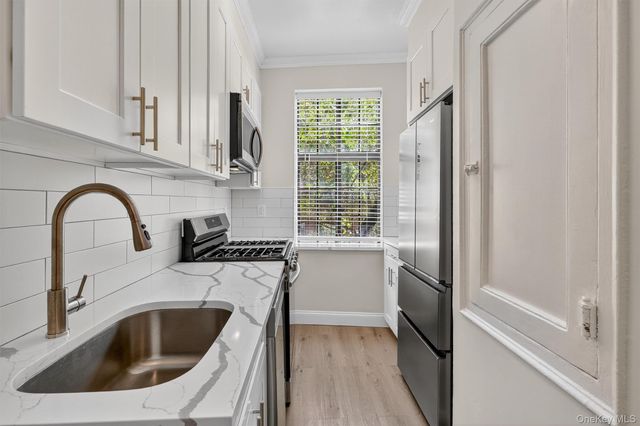 2 Westchester Avenue 3Q, White Plains, NY 10601