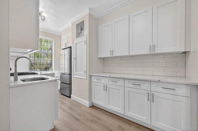 2 Westchester Avenue 3Q, White Plains, NY 10601