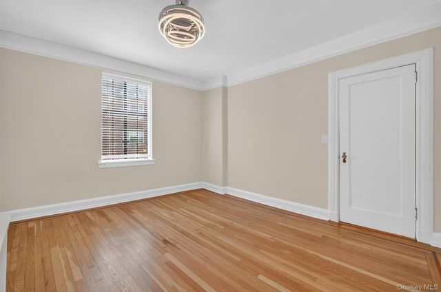 2 Westchester Avenue 3Q, White Plains, NY 10601