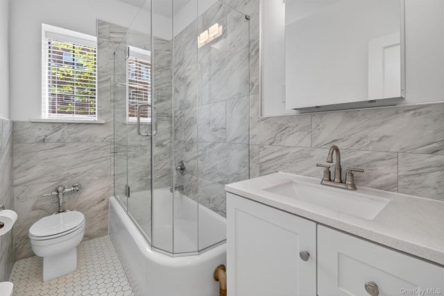 2 Westchester Avenue 3Q, White Plains, NY 10601