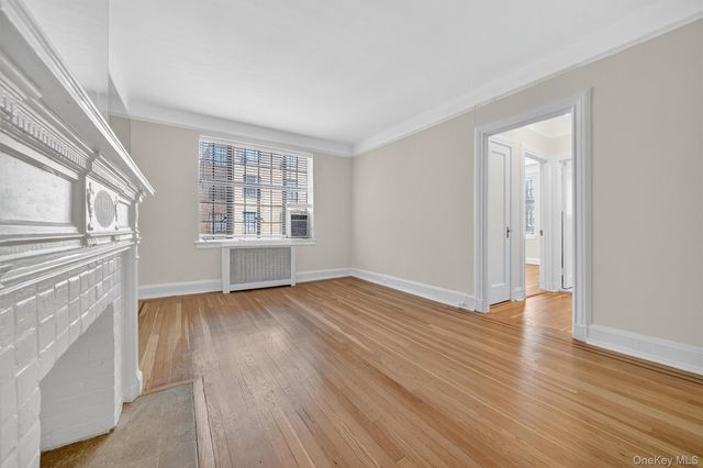 2 Westchester Avenue 3Q, White Plains, NY 10601