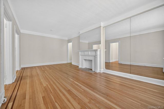 2 Westchester Avenue 3Q, White Plains, NY 10601