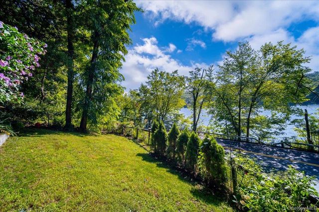 570 Lakes Road, Monroe, NY 10950