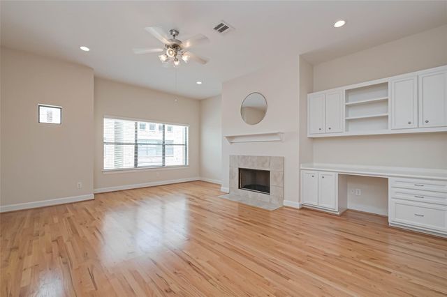 650 Westcross Street 85, Houston, TX 77018