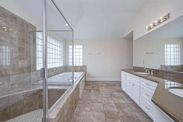 650 Westcross Street 85, Houston, TX 77018