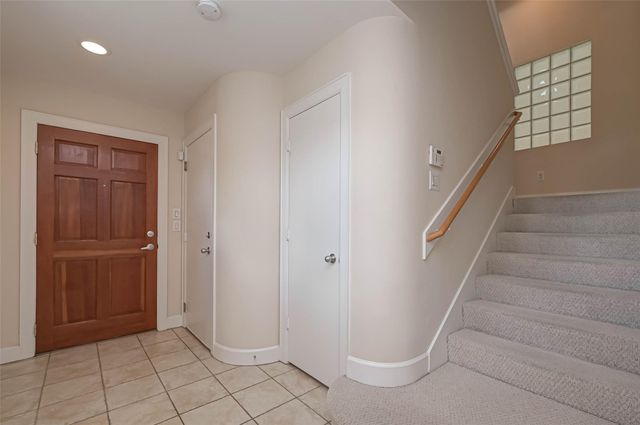 650 Westcross Street 85, Houston, TX 77018