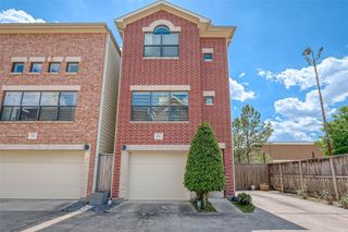650 Westcross Street 85, Houston, TX 77018