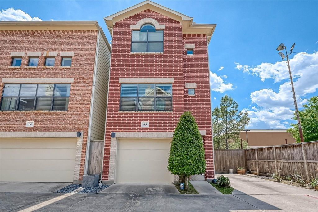 650 Westcross Street 85, Houston, TX 77018
