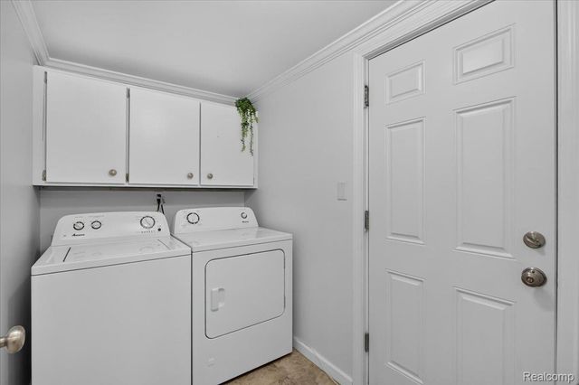 22611 Detour Street, St. Clair Shores, MI 48082