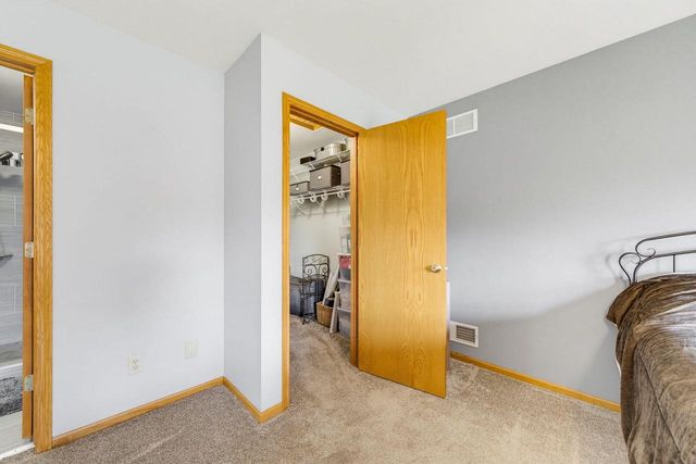 5730 Eagle Point DRIVE, Racine, WI 53406