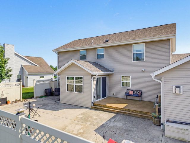 5730 Eagle Point DRIVE, Racine, WI 53406