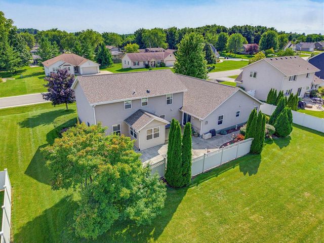 5730 Eagle Point DRIVE, Racine, WI 53406