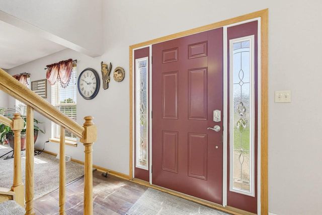 5730 Eagle Point DRIVE, Racine, WI 53406