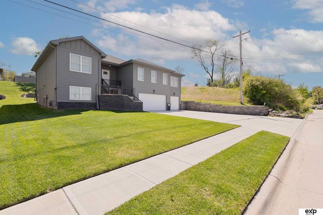 513 13th Avenue, Plattsmouth, NE 68048