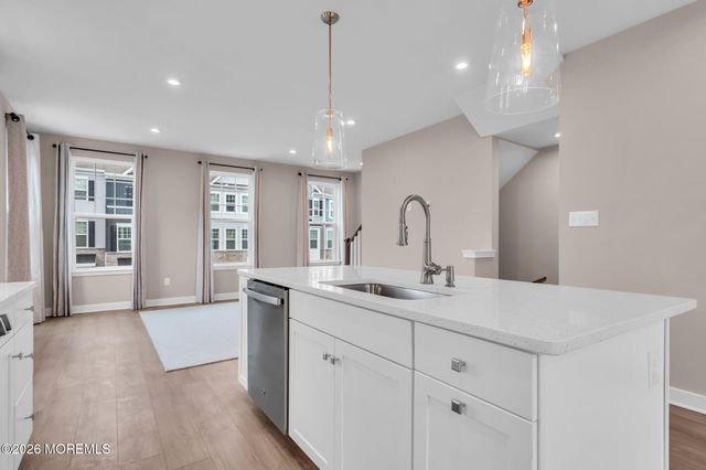 19 Halifax Road, Bayville, NJ 08721