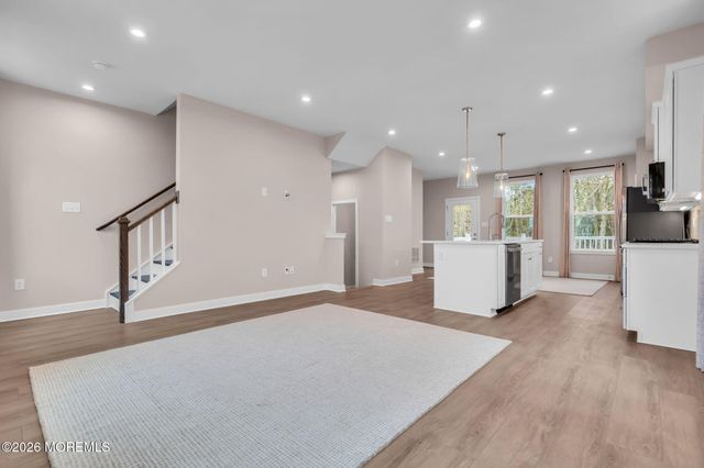 19 Halifax Road, Bayville, NJ 08721