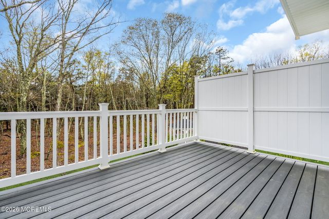 19 Halifax Road, Bayville, NJ 08721