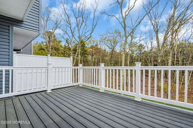 19 Halifax Road, Bayville, NJ 08721