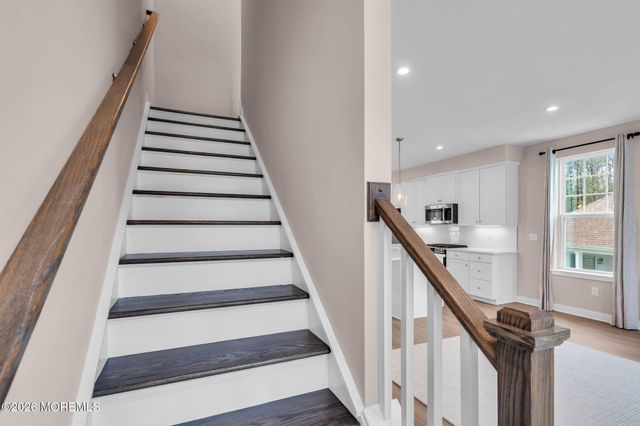 19 Halifax Road, Bayville, NJ 08721
