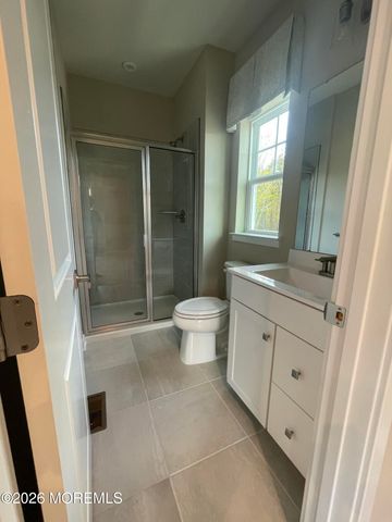19 Halifax Road, Bayville, NJ 08721