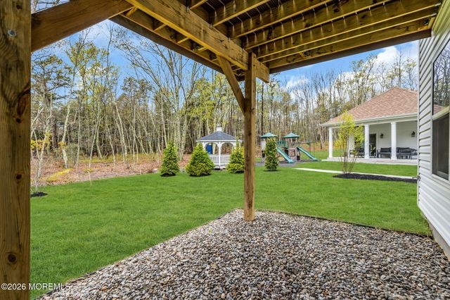 19 Halifax Road, Bayville, NJ 08721