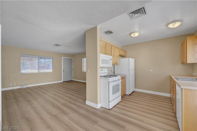 7016 Sylvan Oak Drive, Las Vegas, NV 89147