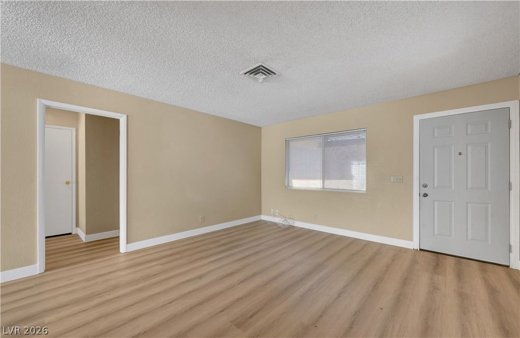 7016 Sylvan Oak Drive, Las Vegas, NV 89147 — photo 4