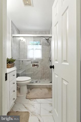 2116 COLUMBIA AVE, Landover, MD 20785