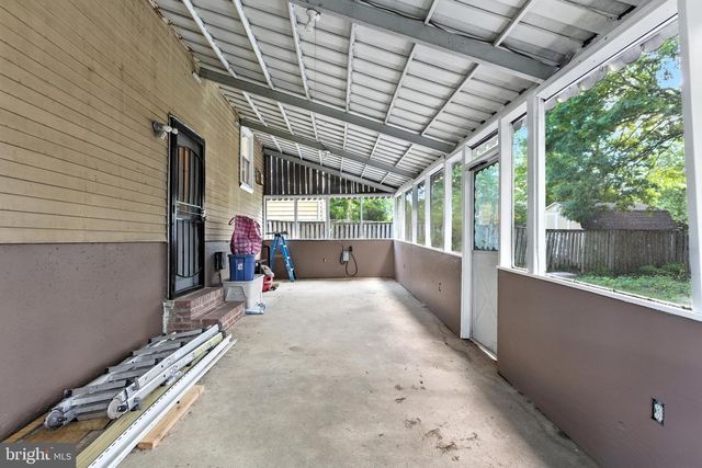 2116 COLUMBIA AVE, Landover, MD 20785