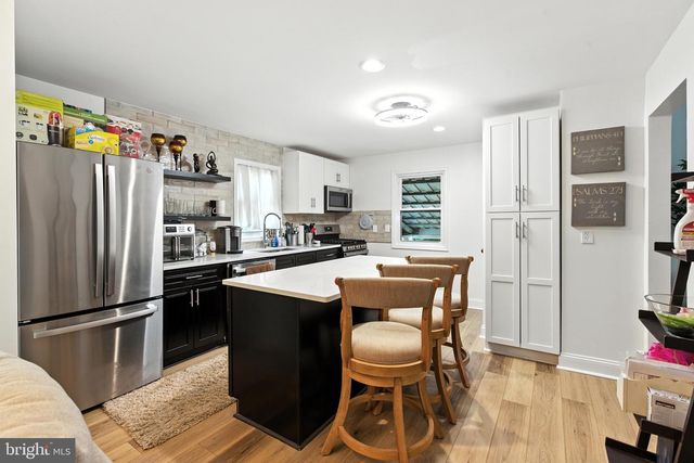 2116 COLUMBIA AVE, Landover, MD 20785