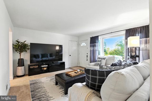 2116 COLUMBIA AVE, Landover, MD 20785