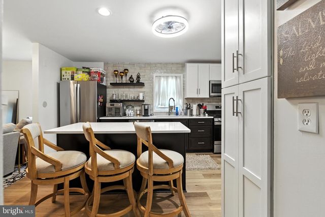 2116 COLUMBIA AVE, Landover, MD 20785